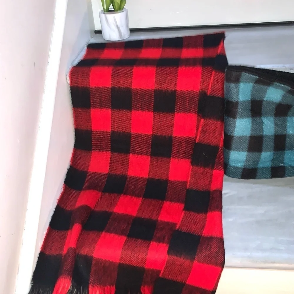 N/A scarves green